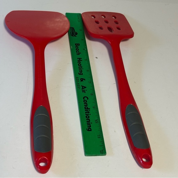 Betty Crocker 5 Pc Set Kitchen utensils spatula’s salad tongs  basting brush - Picture 10 of 15